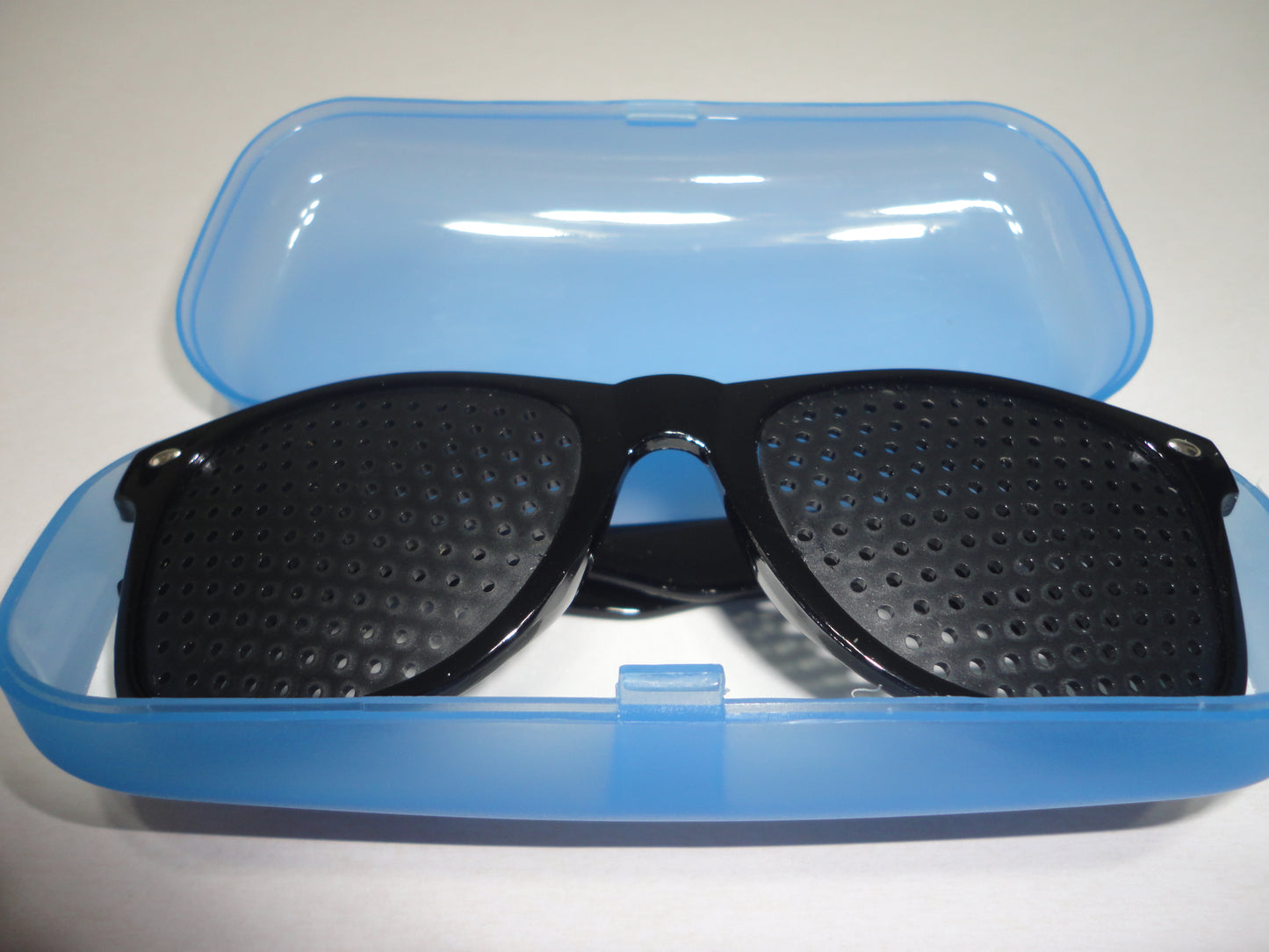 Fashion Pinhole Glasses